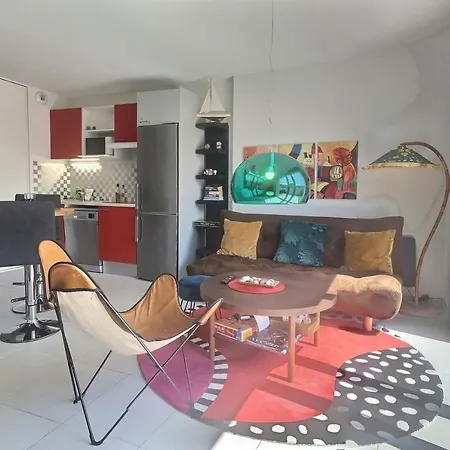Spacieux Pour 4 Personnes A 500m De La Me * Serignan