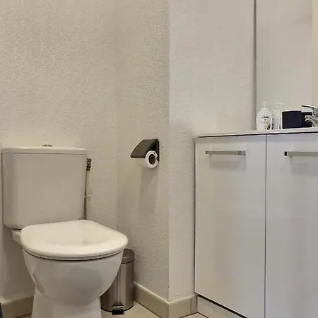 Spacieux Pour 4 Personnes A 500m De La Me Apartment *
